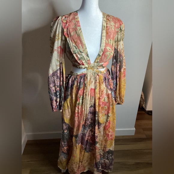Zimmermann Pattie Cut-out Dress, Size 1 (US 6) nice pattern; Sophisticated sexy - Picture 3 of 7